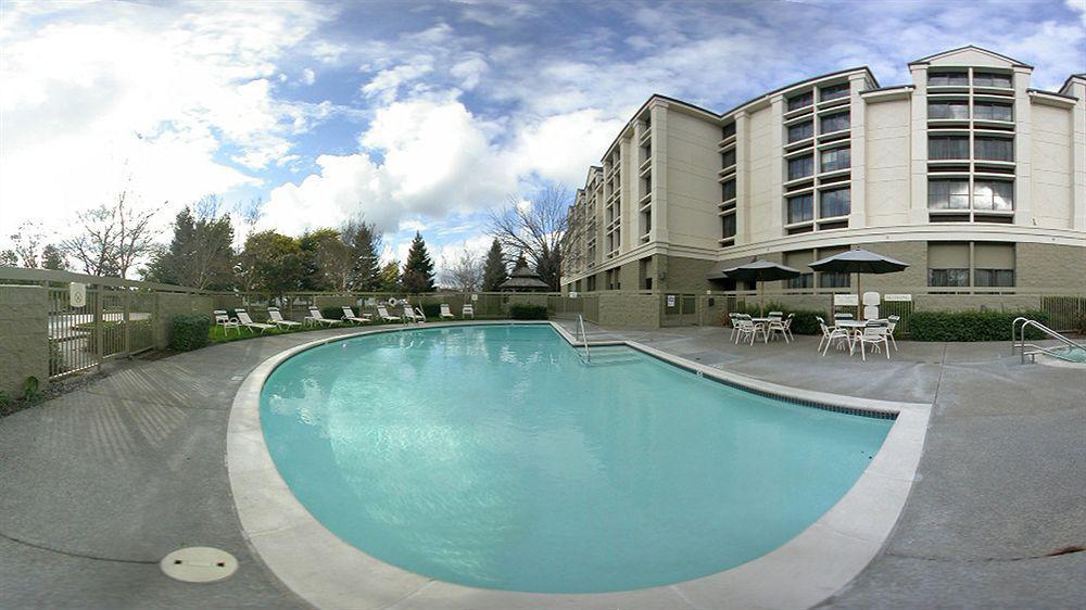 Hotel Courtyard By Marriott Santa Rosa Zewnętrze zdjęcie